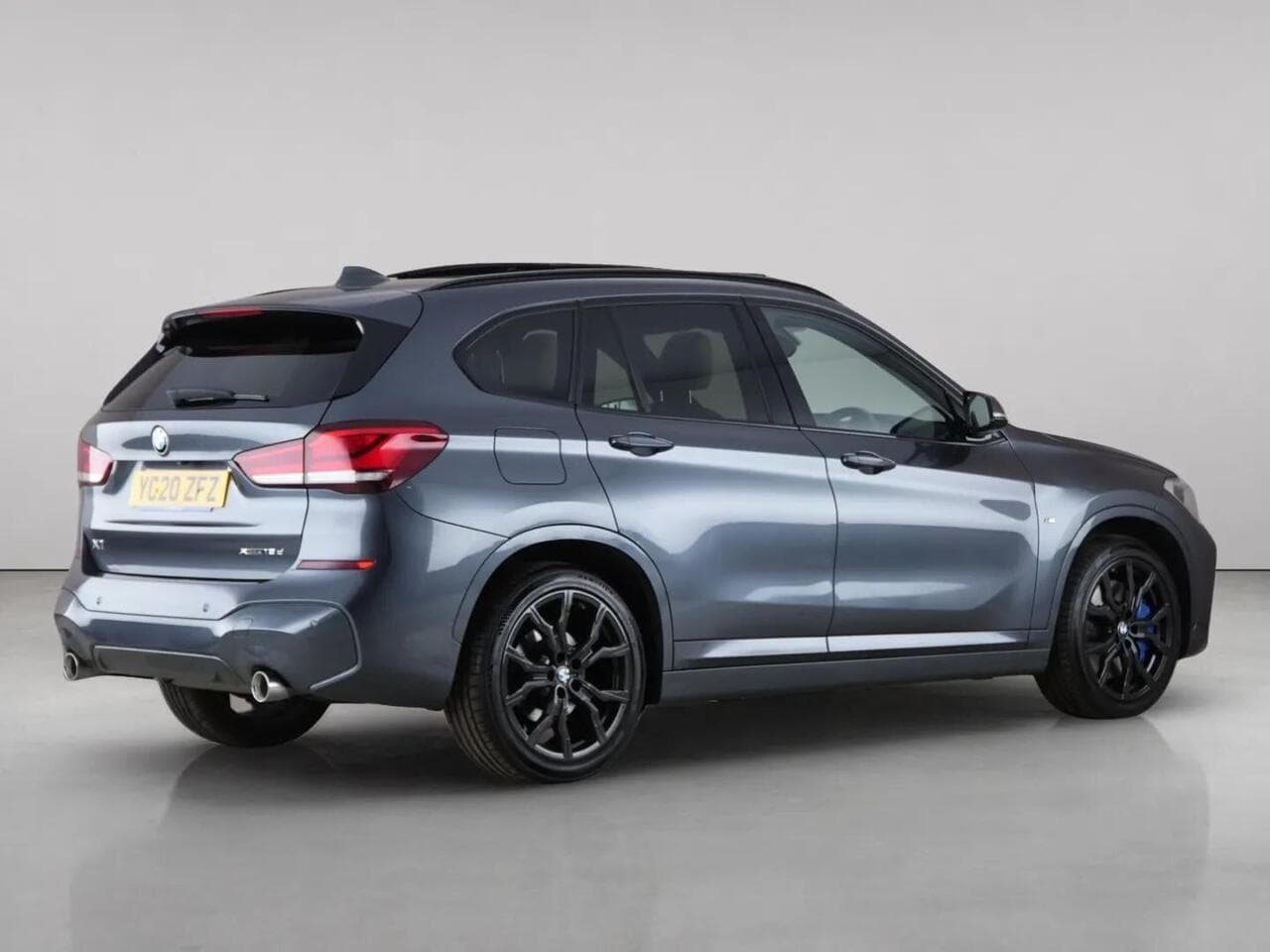 BMW X1 thumbnail Rear Right