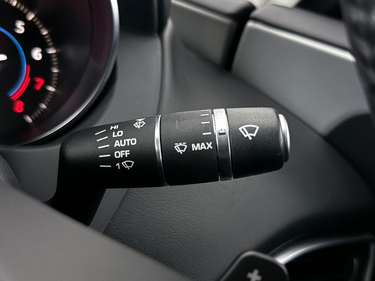 Jaguar XE thumbnail Misc Controls