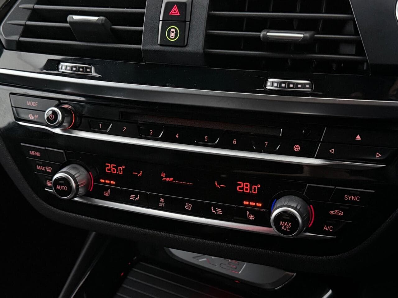 BMW X3 thumbnail Infotainment System