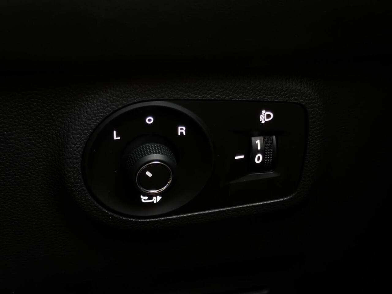 MG MG ZS thumbnail Misc Controls