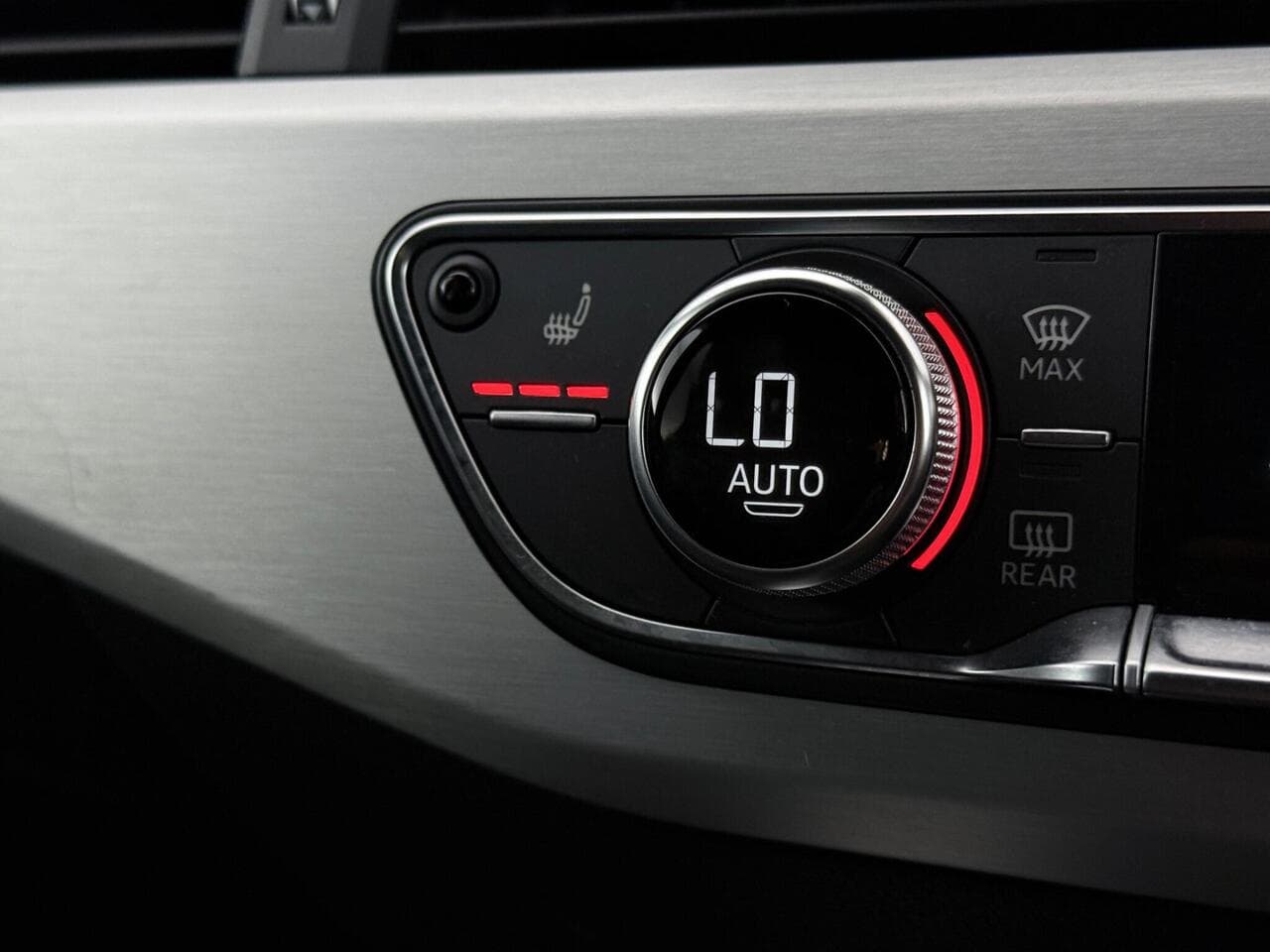 Audi A4 Avant thumbnail Misc Controls