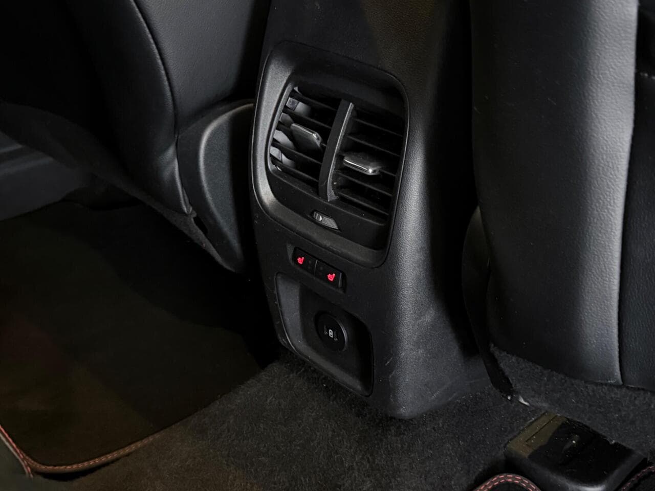 Ford Kuga thumbnail Misc Controls