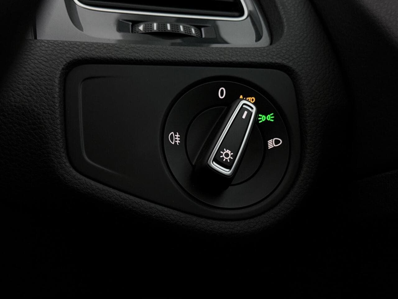 Volkswagen Golf thumbnail Misc Controls