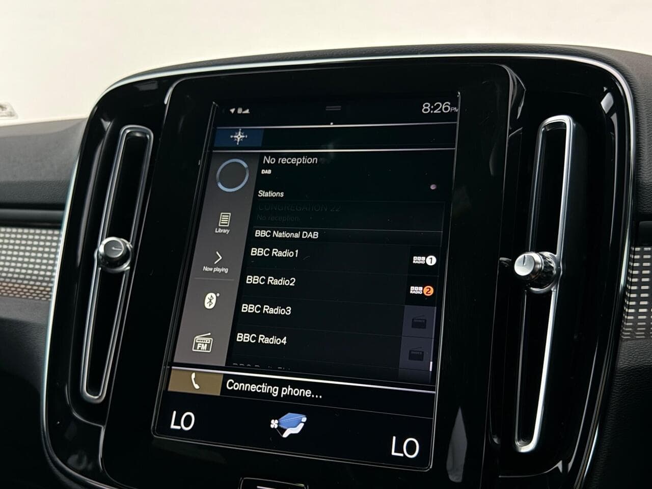 Volvo XC40 thumbnail Infotainment System