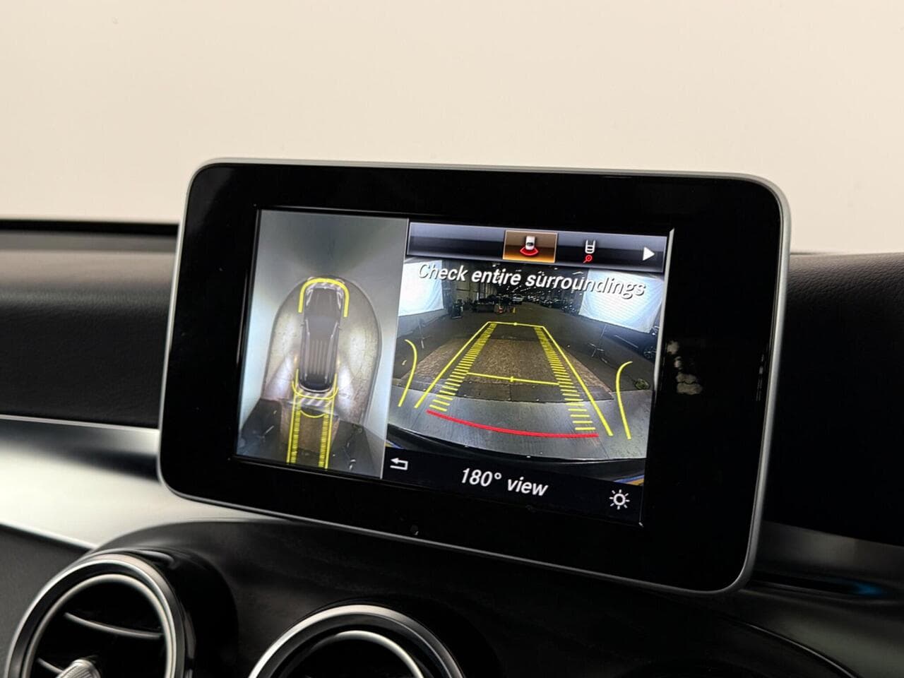 Mercedes-Benz GLC thumbnail Infotainment System