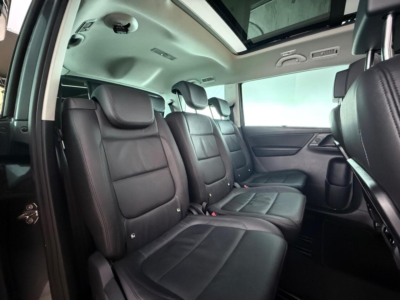 SEAT Alhambra thumbnail Seats Rear