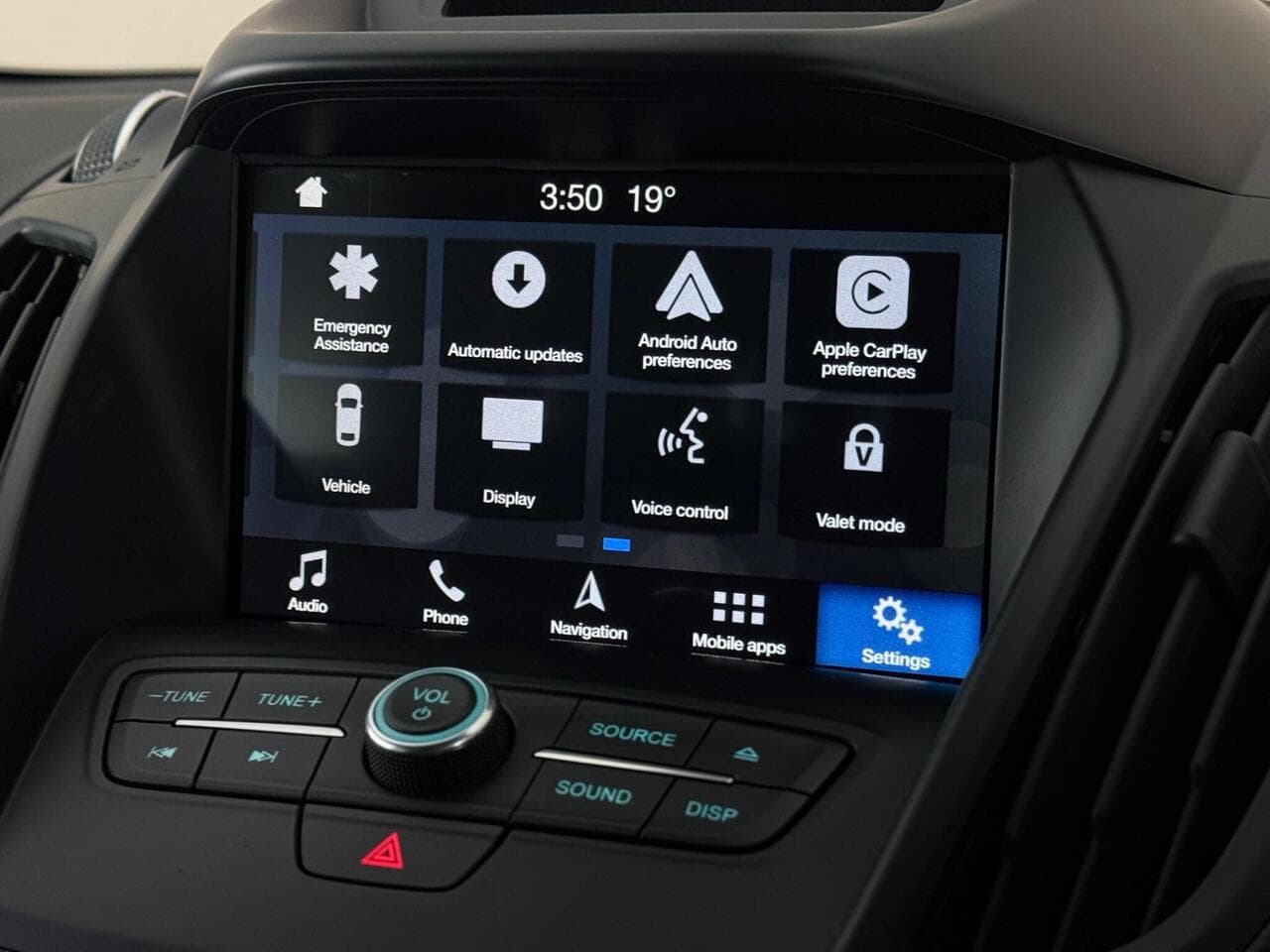 Ford Kuga thumbnail Infotainment System