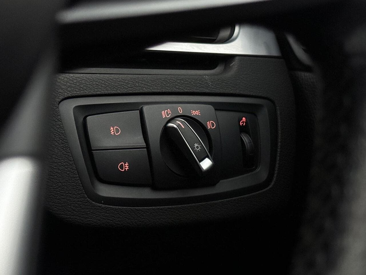 BMW X1 thumbnail Misc Controls