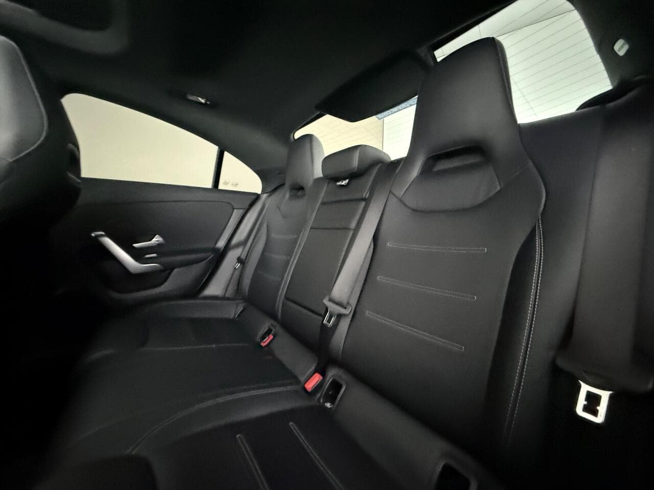 Mercedes-Benz CLA thumbnail Seats Rear