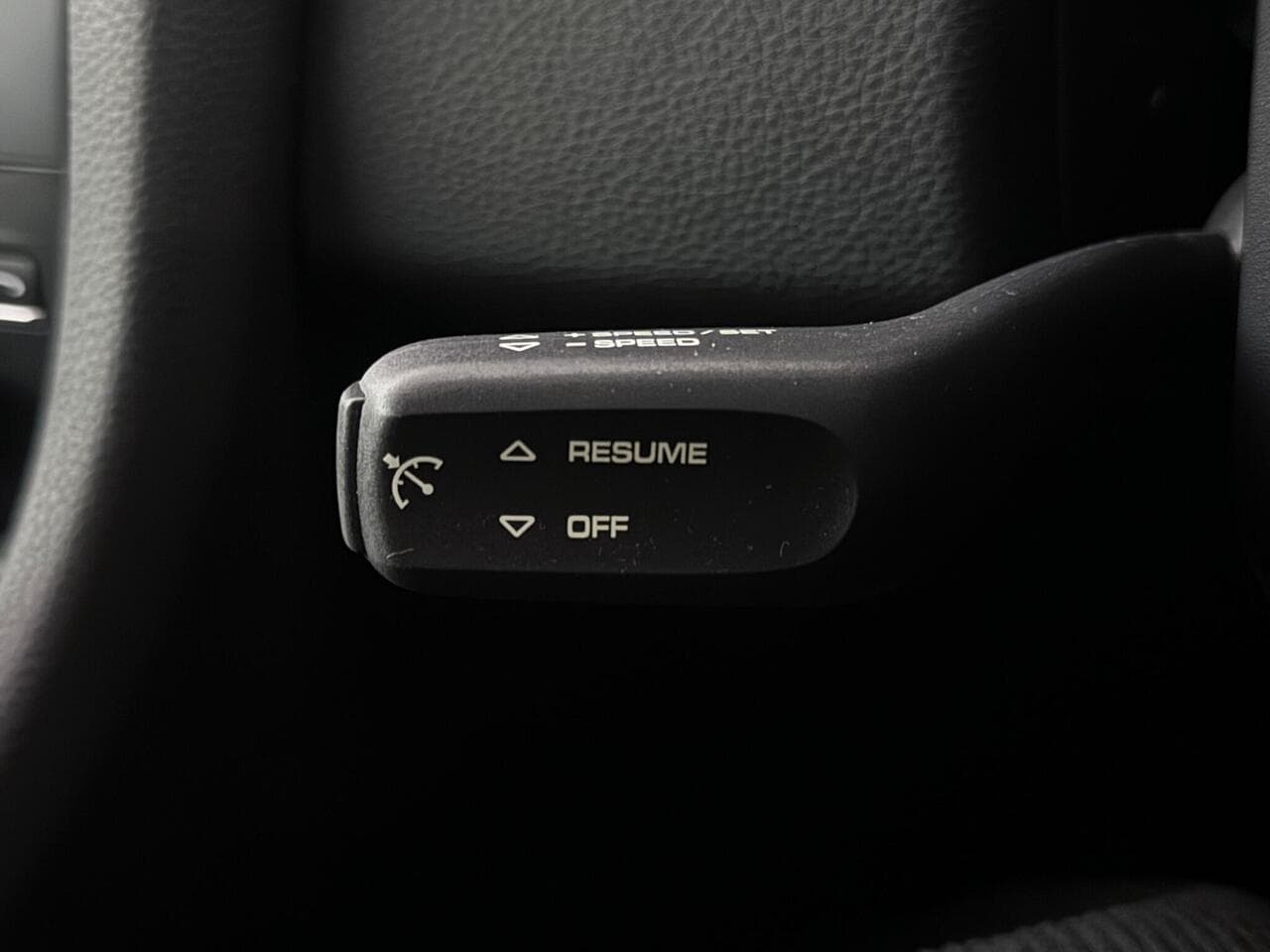 Porsche 718 Cayman thumbnail Misc Controls