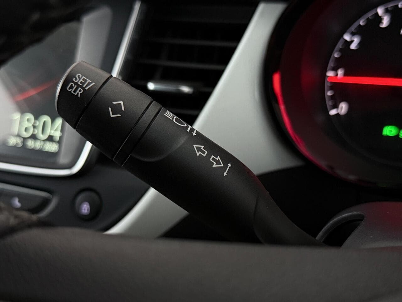 Vauxhall Crossland X thumbnail Misc Controls