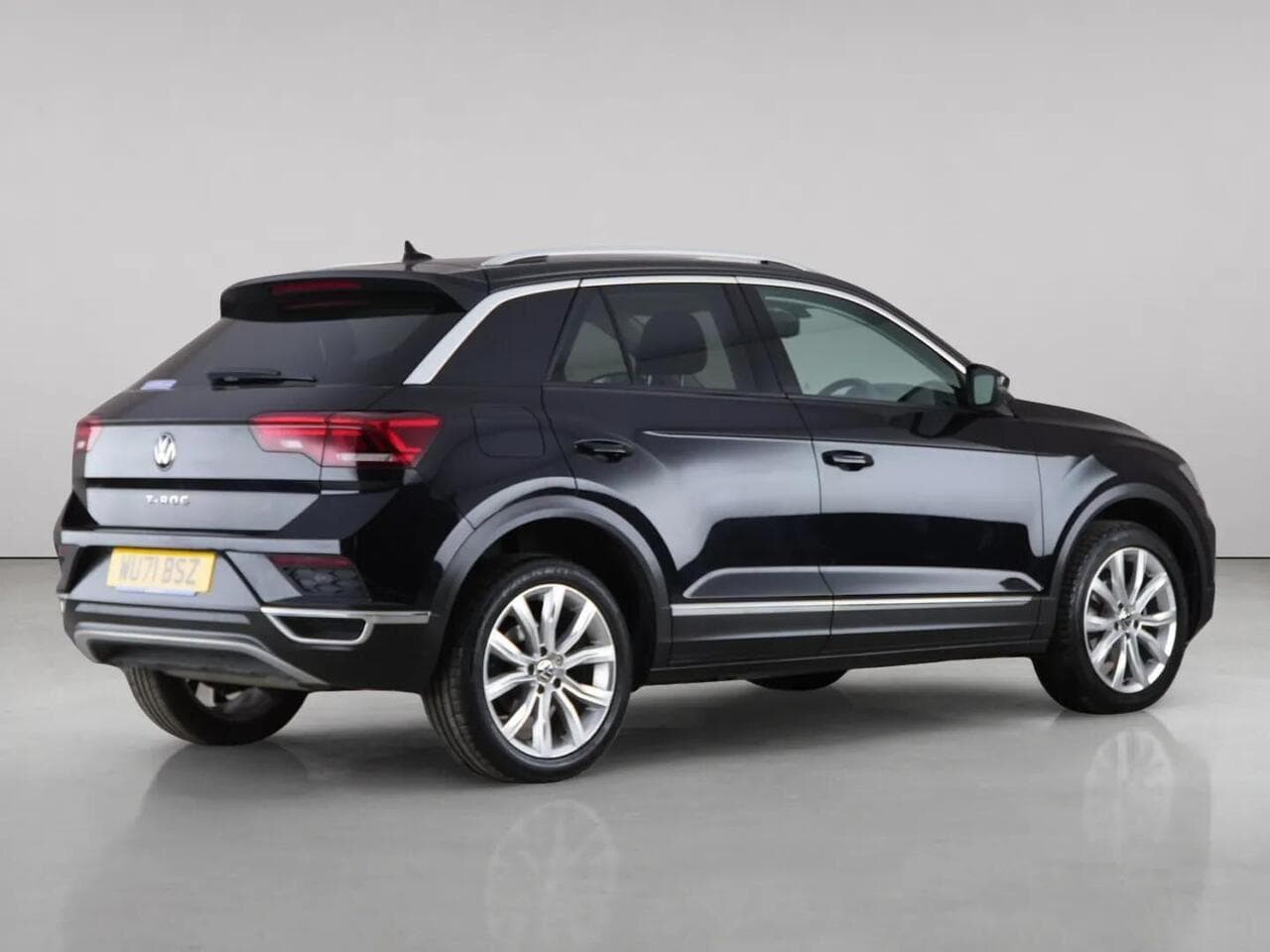 Volkswagen T-Roc thumbnail Rear Right