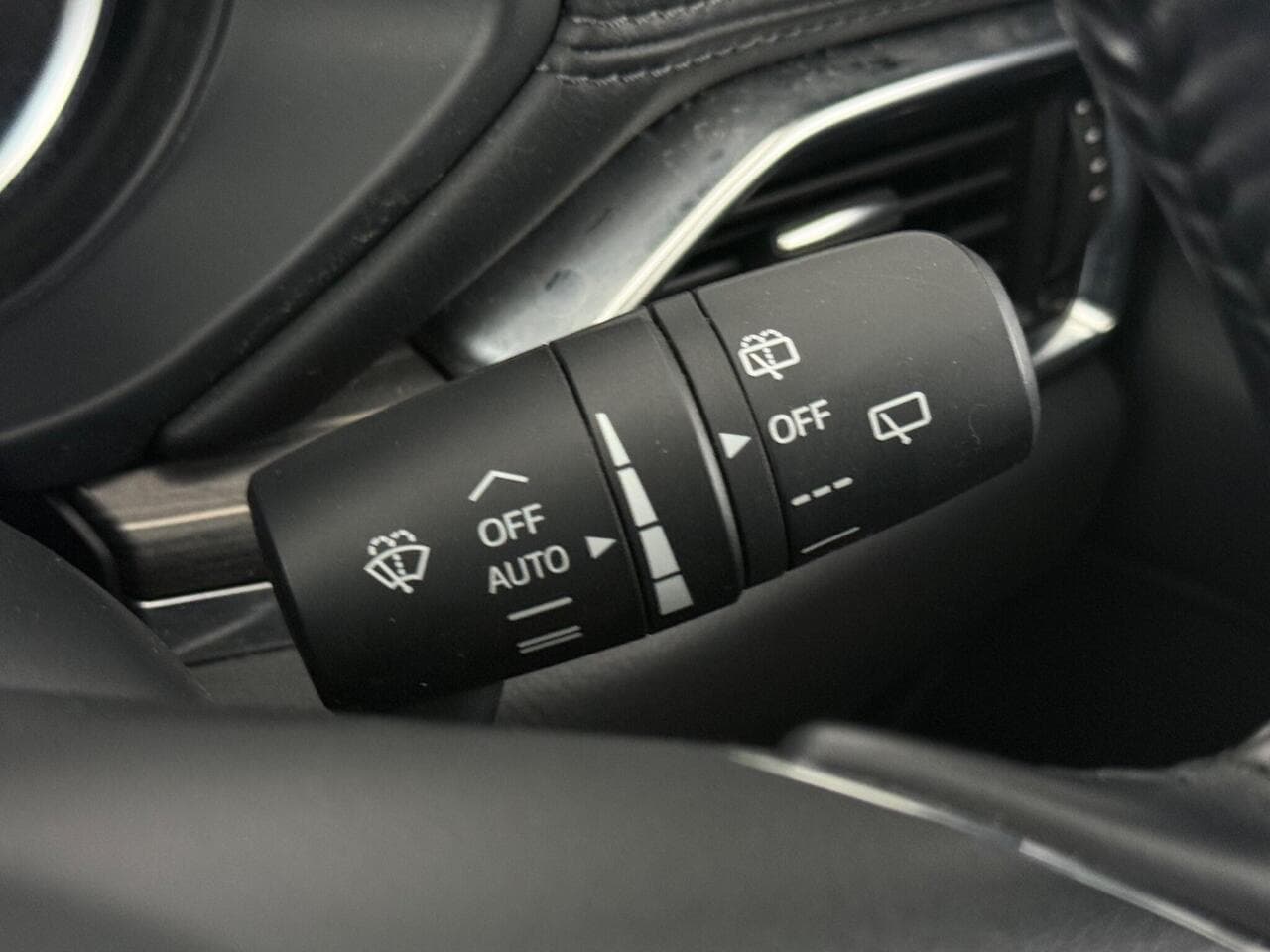Mazda CX-5 thumbnail Misc Controls