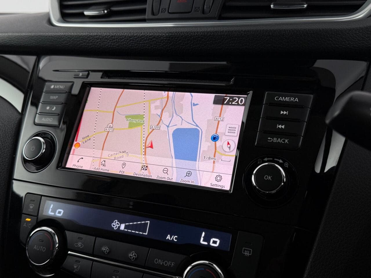 Nissan Qashqai thumbnail Infotainment System