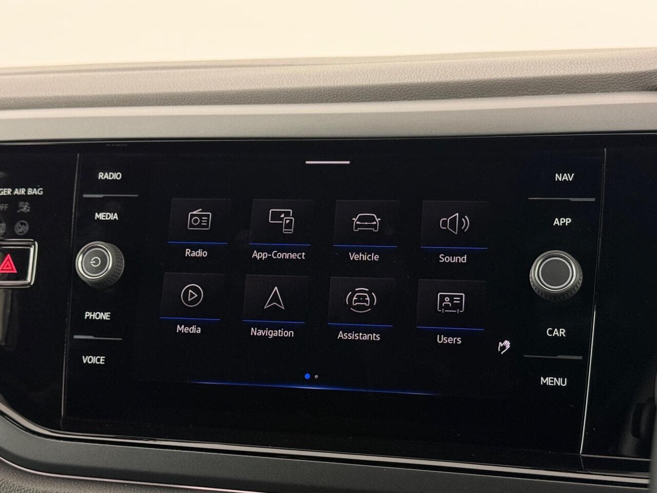 Volkswagen Polo thumbnail Infotainment System