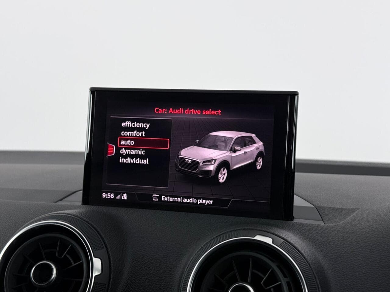 Audi Q2 thumbnail Infotainment System