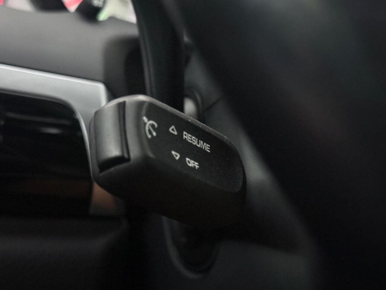 Porsche Cayenne thumbnail Misc Controls