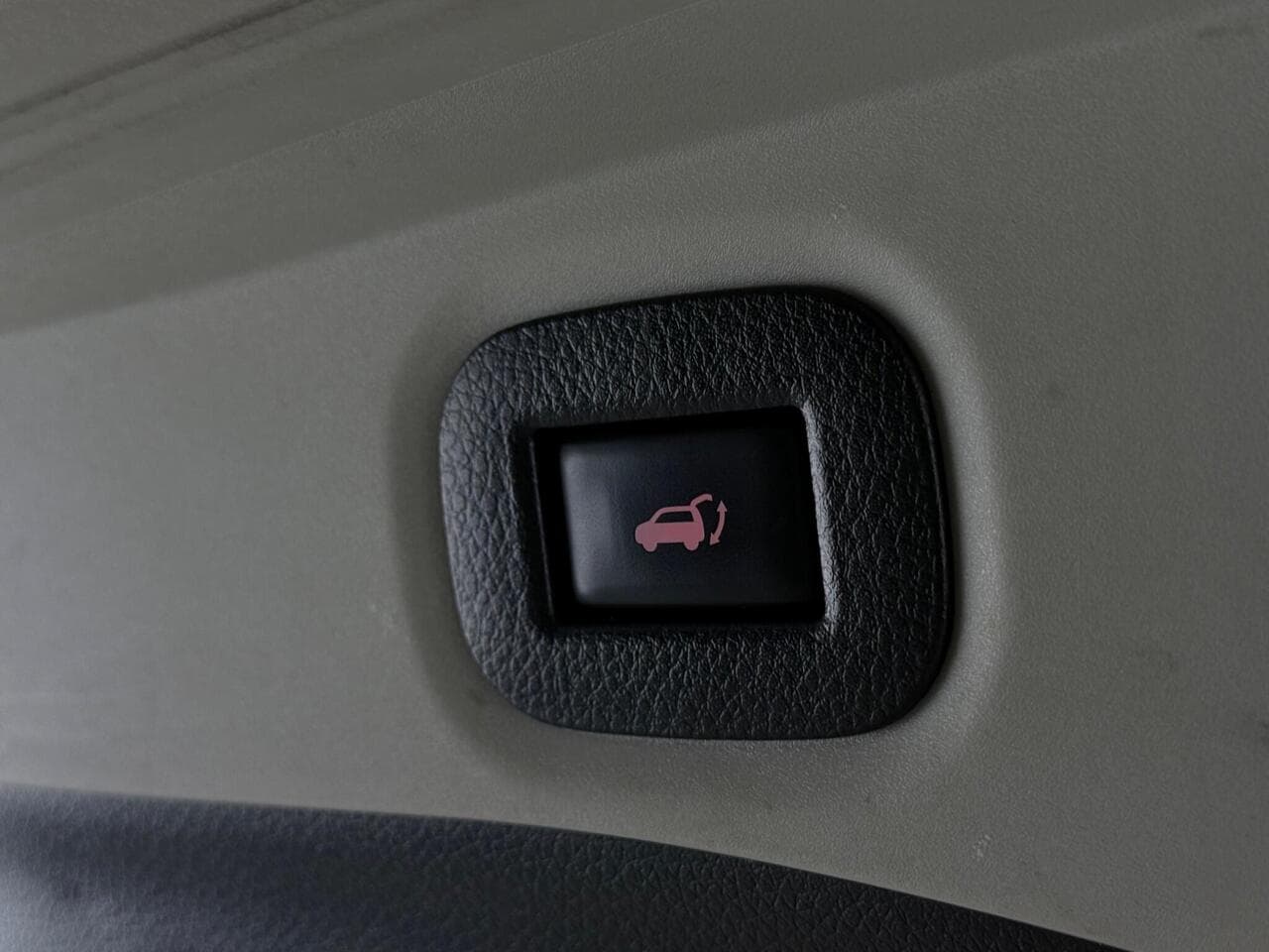 Nissan X-Trail thumbnail Misc Controls
