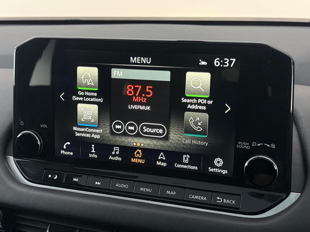Nissan Qashqai thumbnail Infotainment System