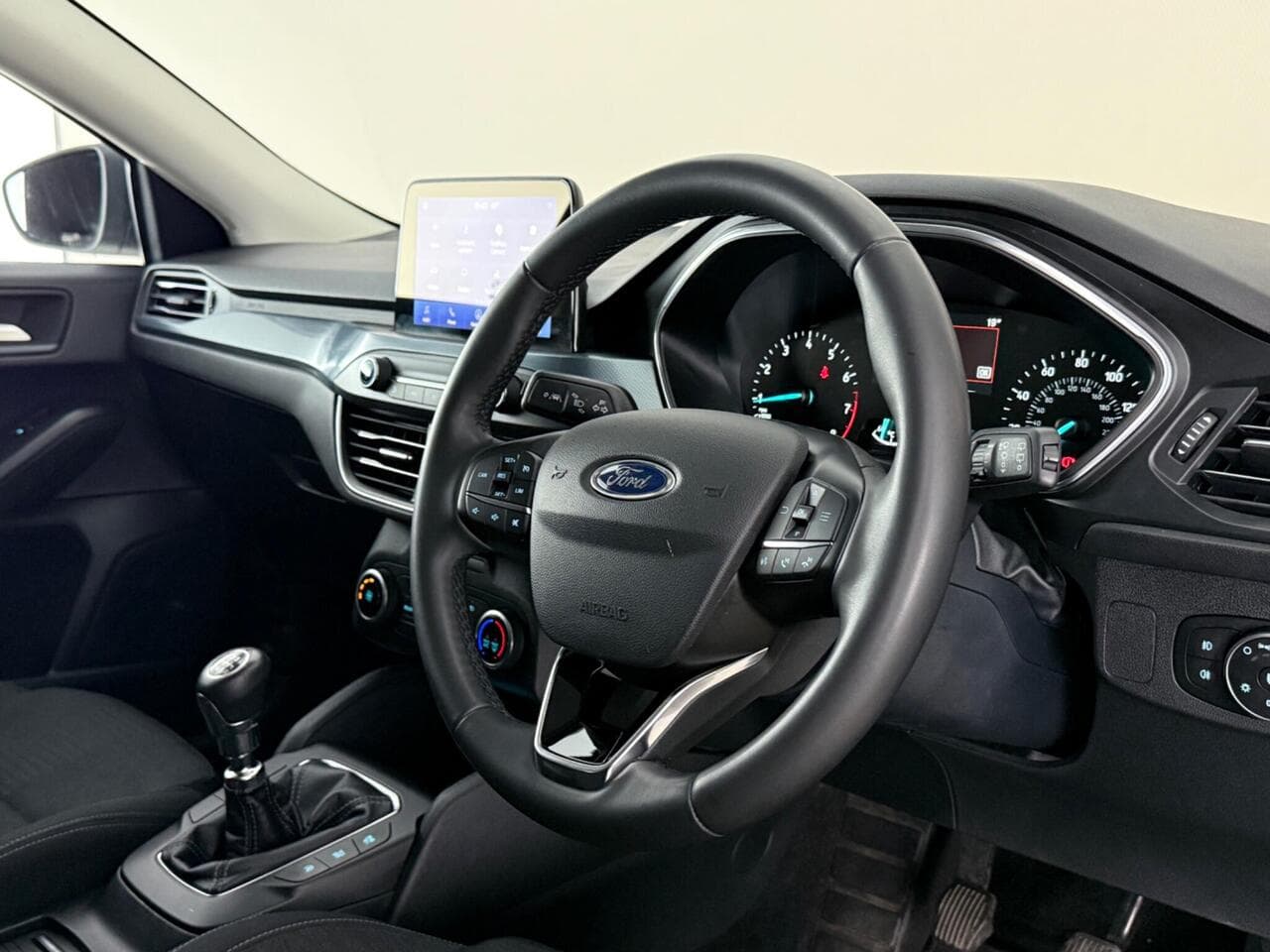 Ford Focus thumbnail Interior Front
