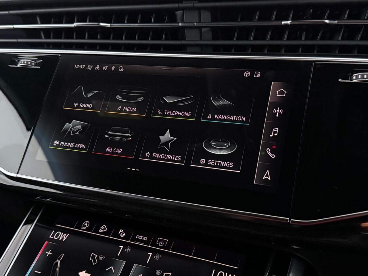 Audi Q7 thumbnail Infotainment System