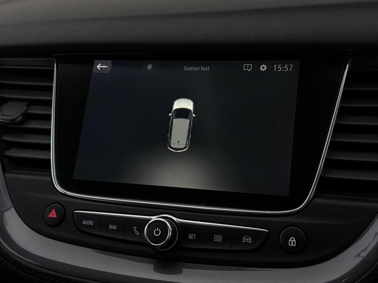 Vauxhall Grandland X thumbnail Infotainment System