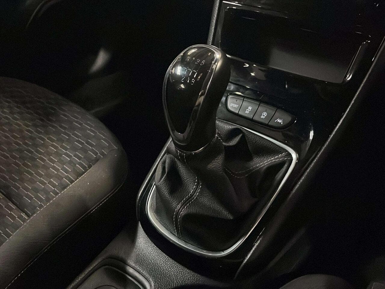Vauxhall Astra thumbnail Interior Front