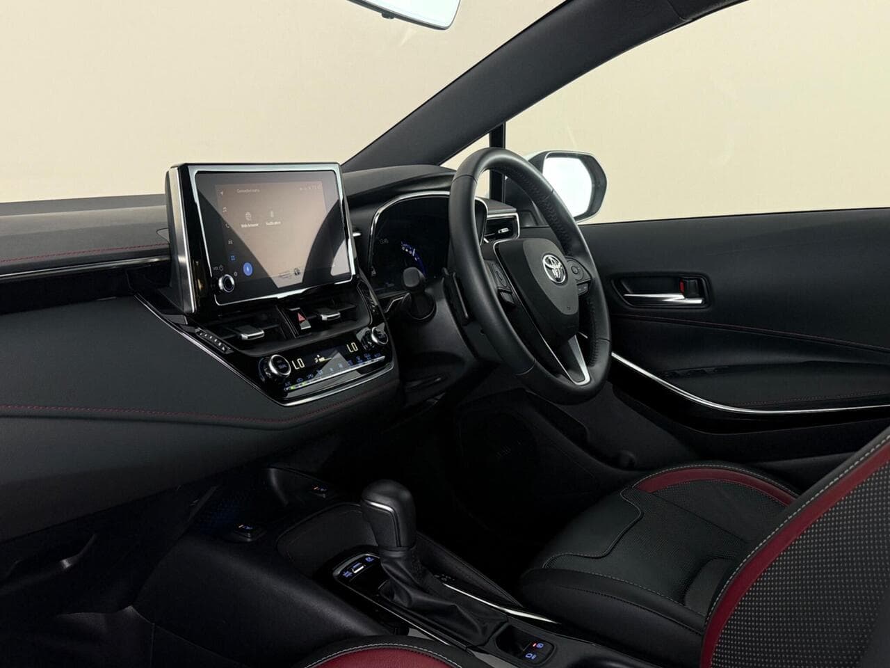Toyota Corolla thumbnail Interior Front