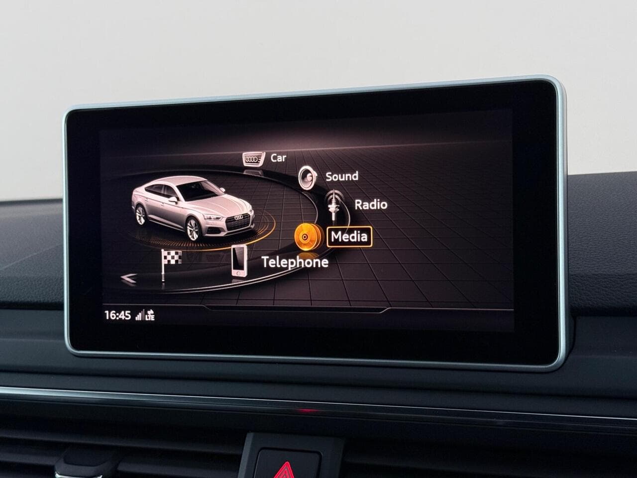 Audi A5 thumbnail Infotainment System