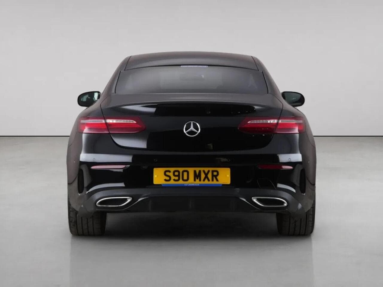 Mercedes-Benz E Class thumbnail Rear