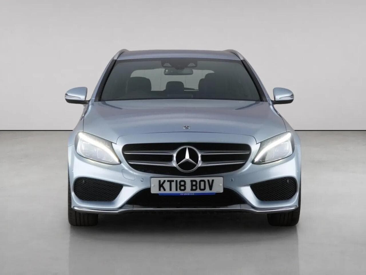 Mercedes-Benz C Class thumbnail Front