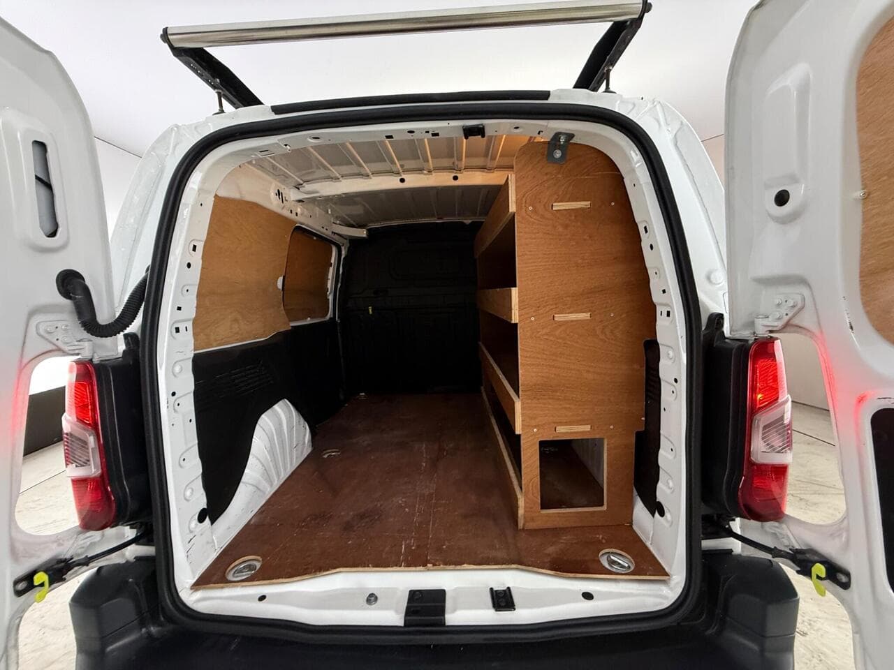 Peugeot Partner thumbnail Cargo Space