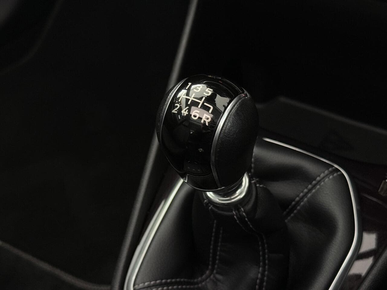 Ford Fiesta thumbnail Interior Front