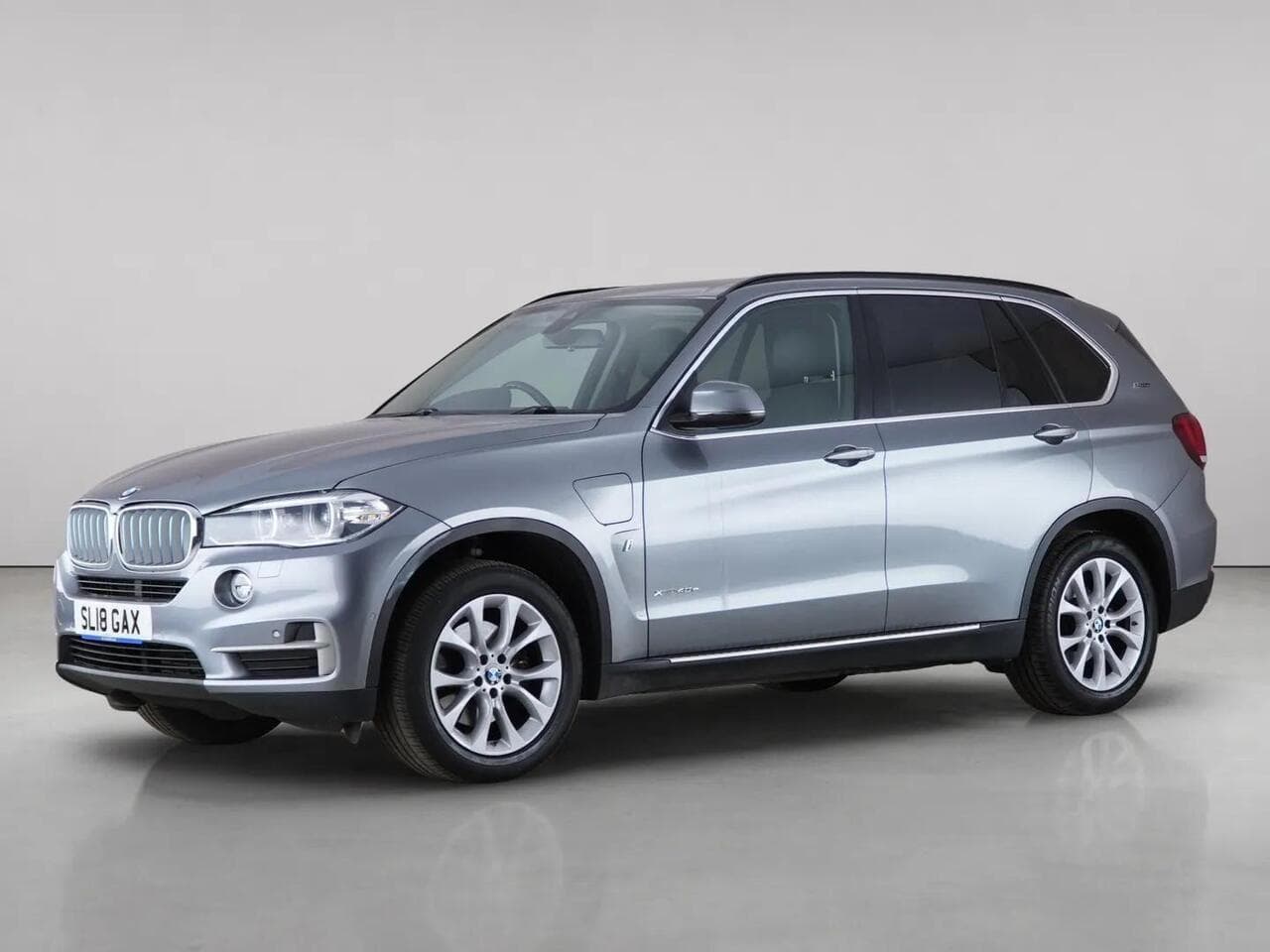 BMW X5 thumbnail Front Left