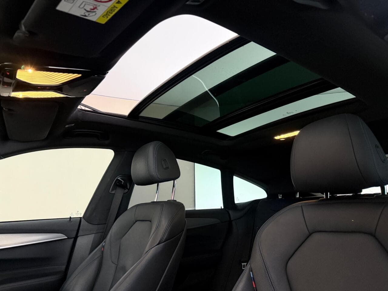 BMW 6 Series Gran Turismo thumbnail Seat Front Passenger