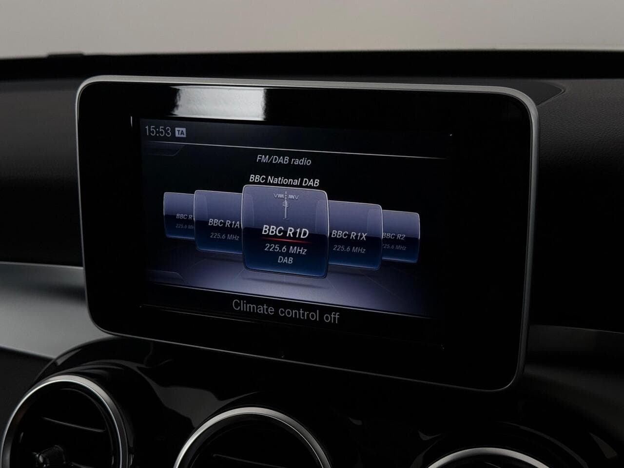 Skoda Karoq thumbnail Infotainment System