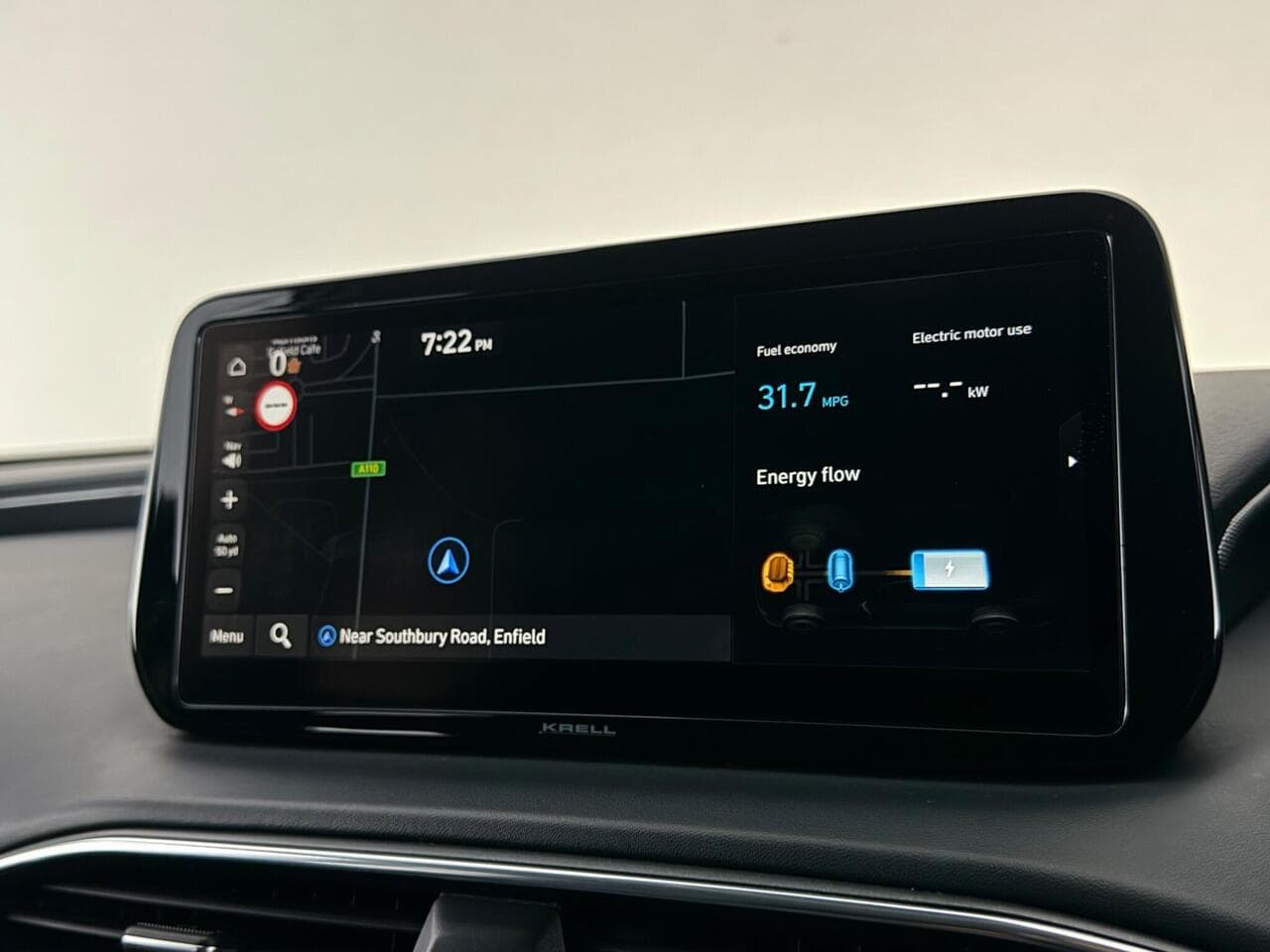 Hyundai Santa Fe thumbnail Infotainment System