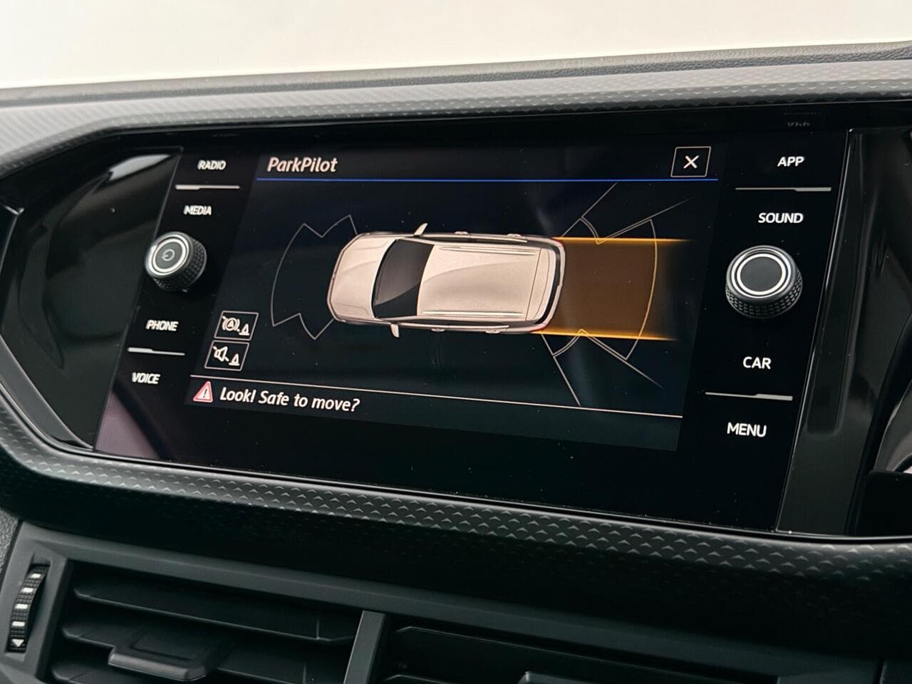 Volkswagen T-Cross thumbnail Infotainment System