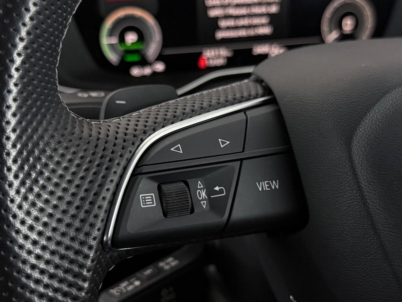 Audi Q5 thumbnail Misc Controls