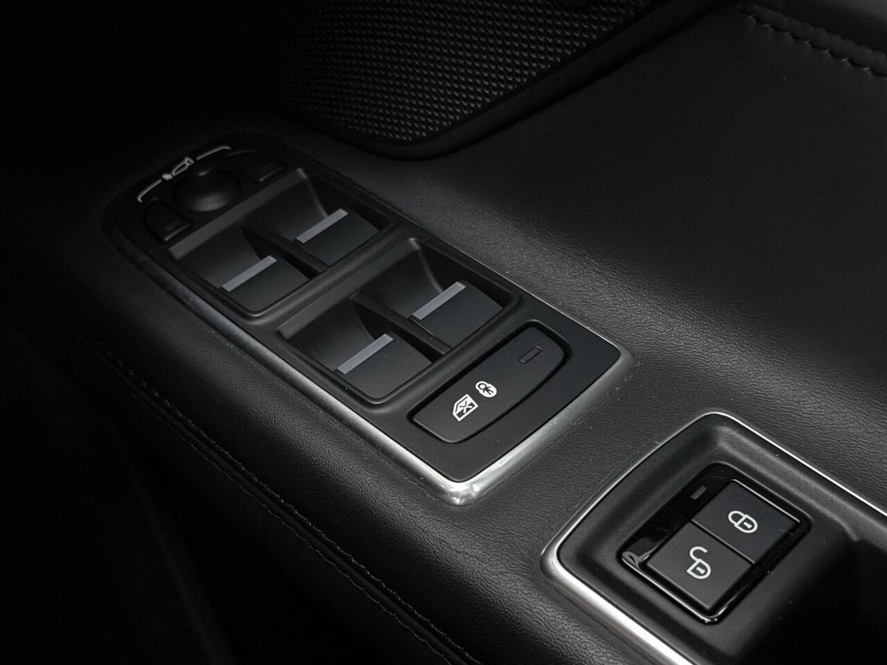 Jaguar XF thumbnail Misc Controls