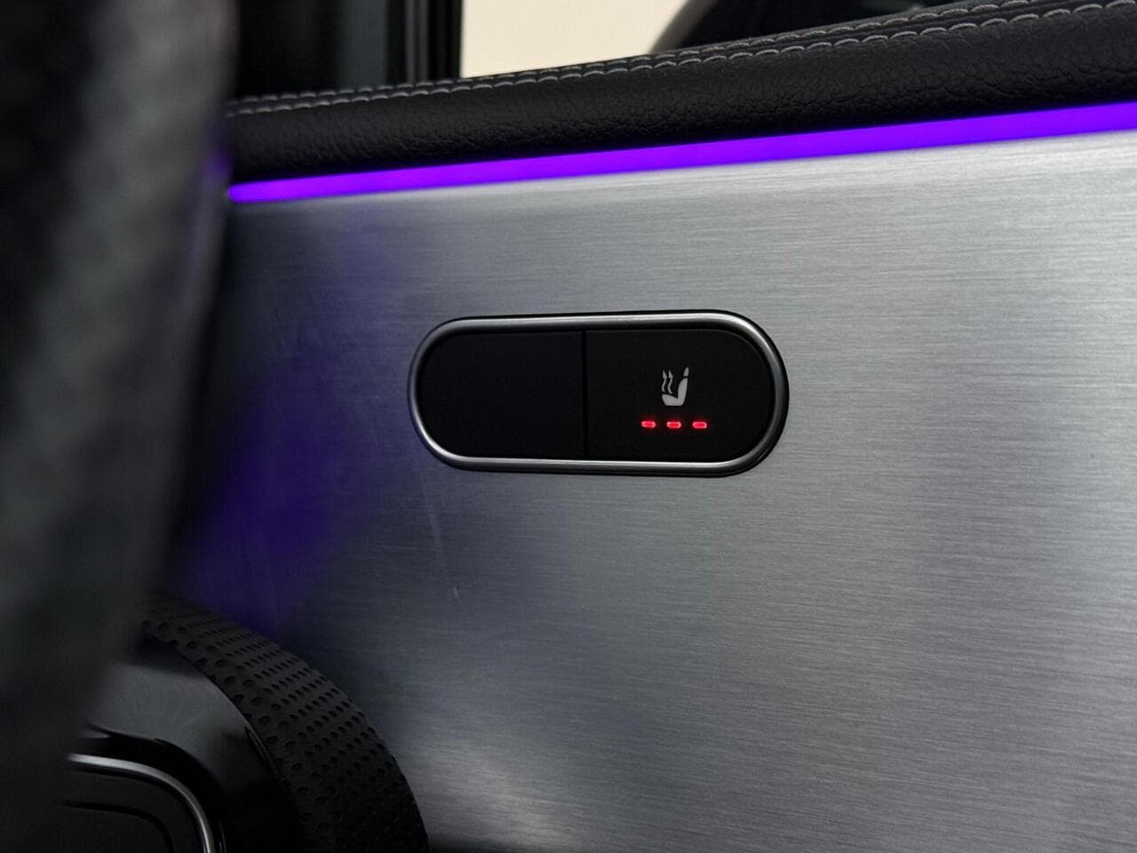 Mercedes-Benz A Class thumbnail Misc Controls