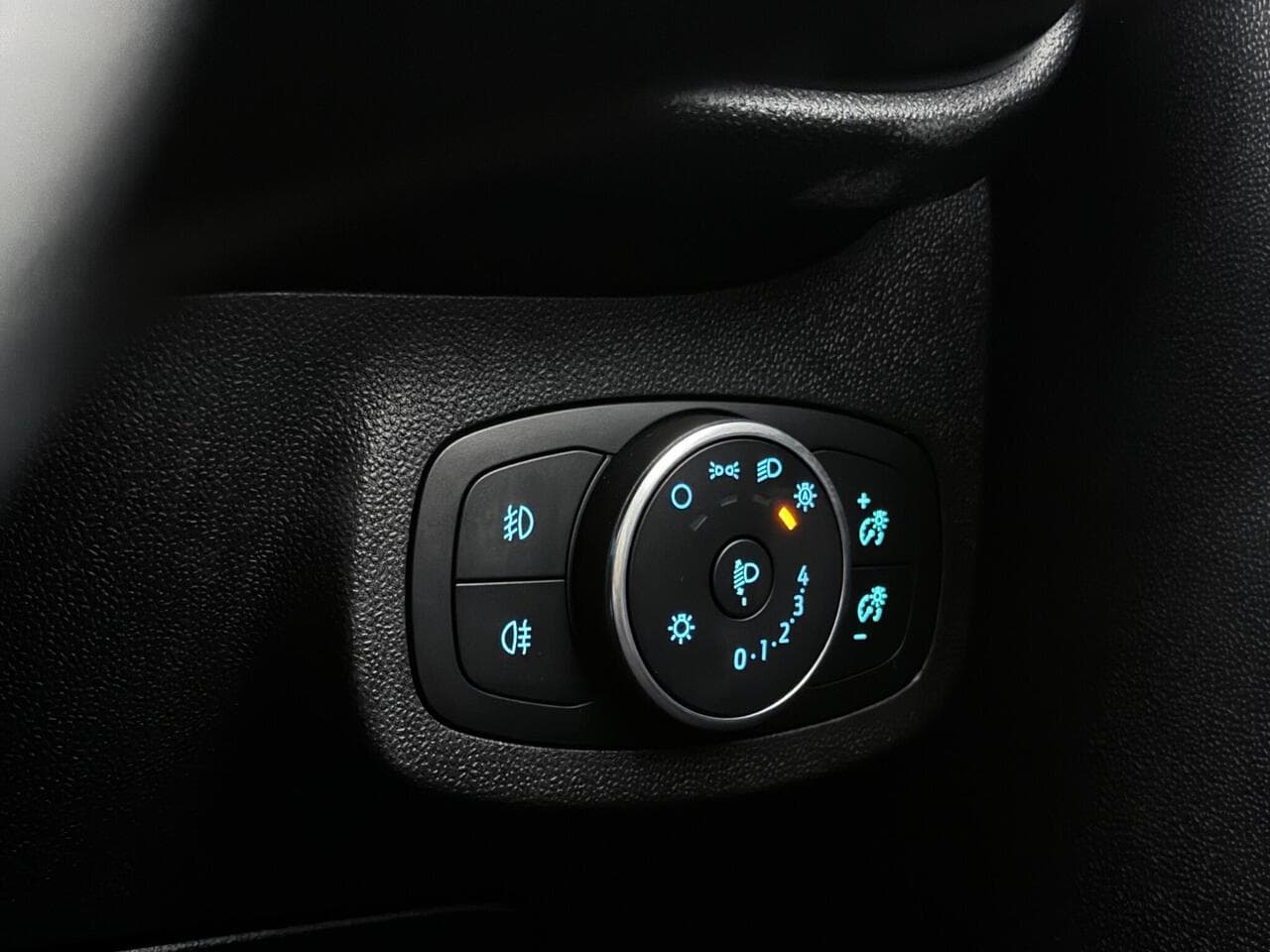 Ford Fiesta thumbnail Misc Controls