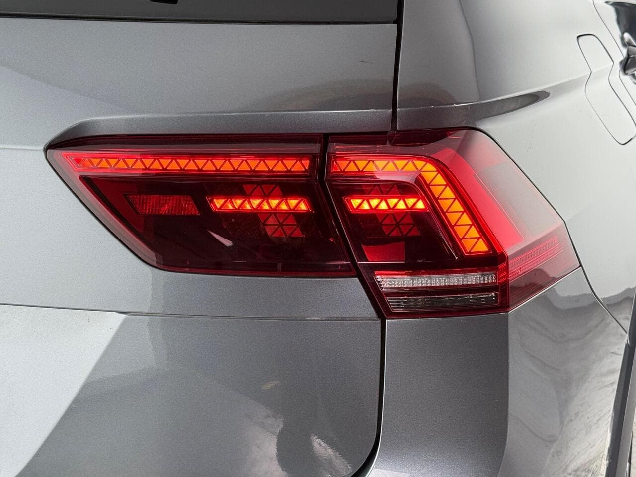 Volkswagen Tiguan Allspace thumbnail Lights Rear