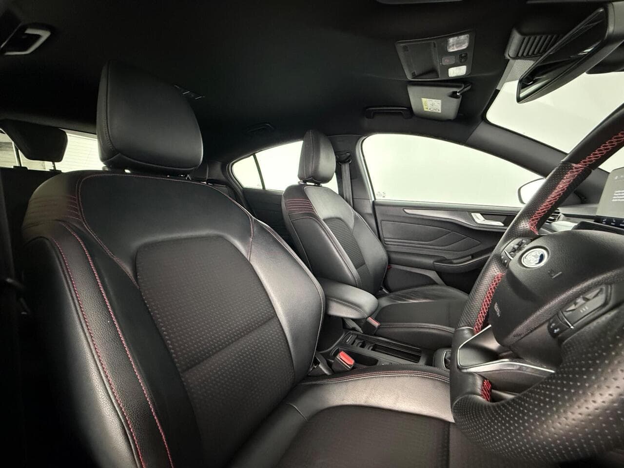 Ford Focus thumbnail Seat Driver