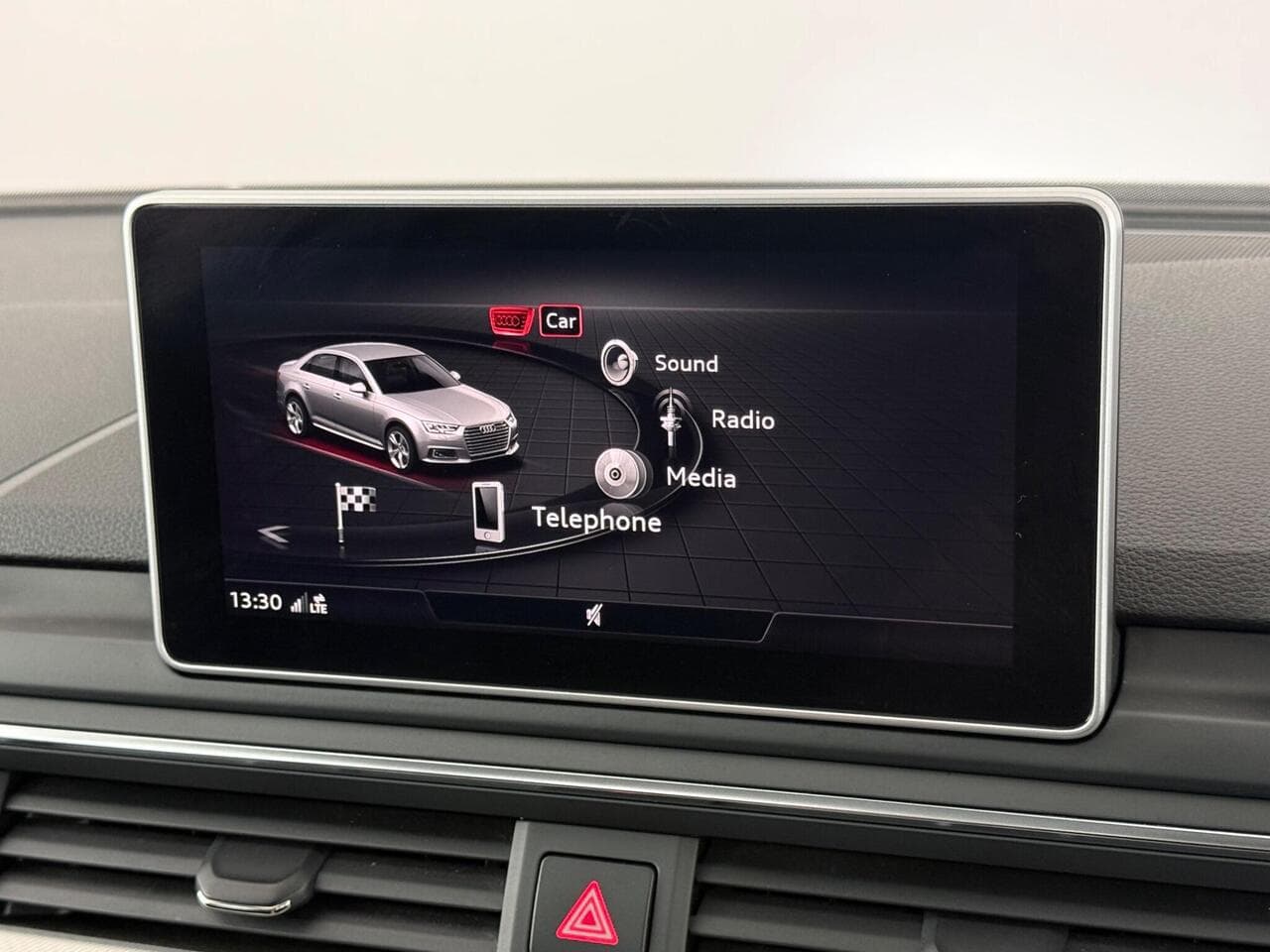 Audi A4 thumbnail Infotainment System