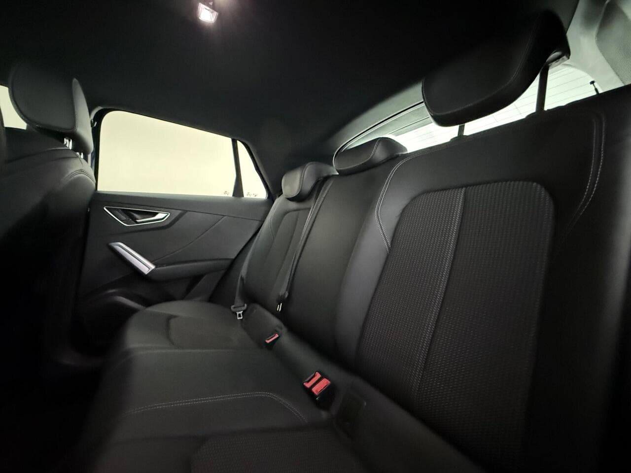 Audi Q2 thumbnail Seats Rear