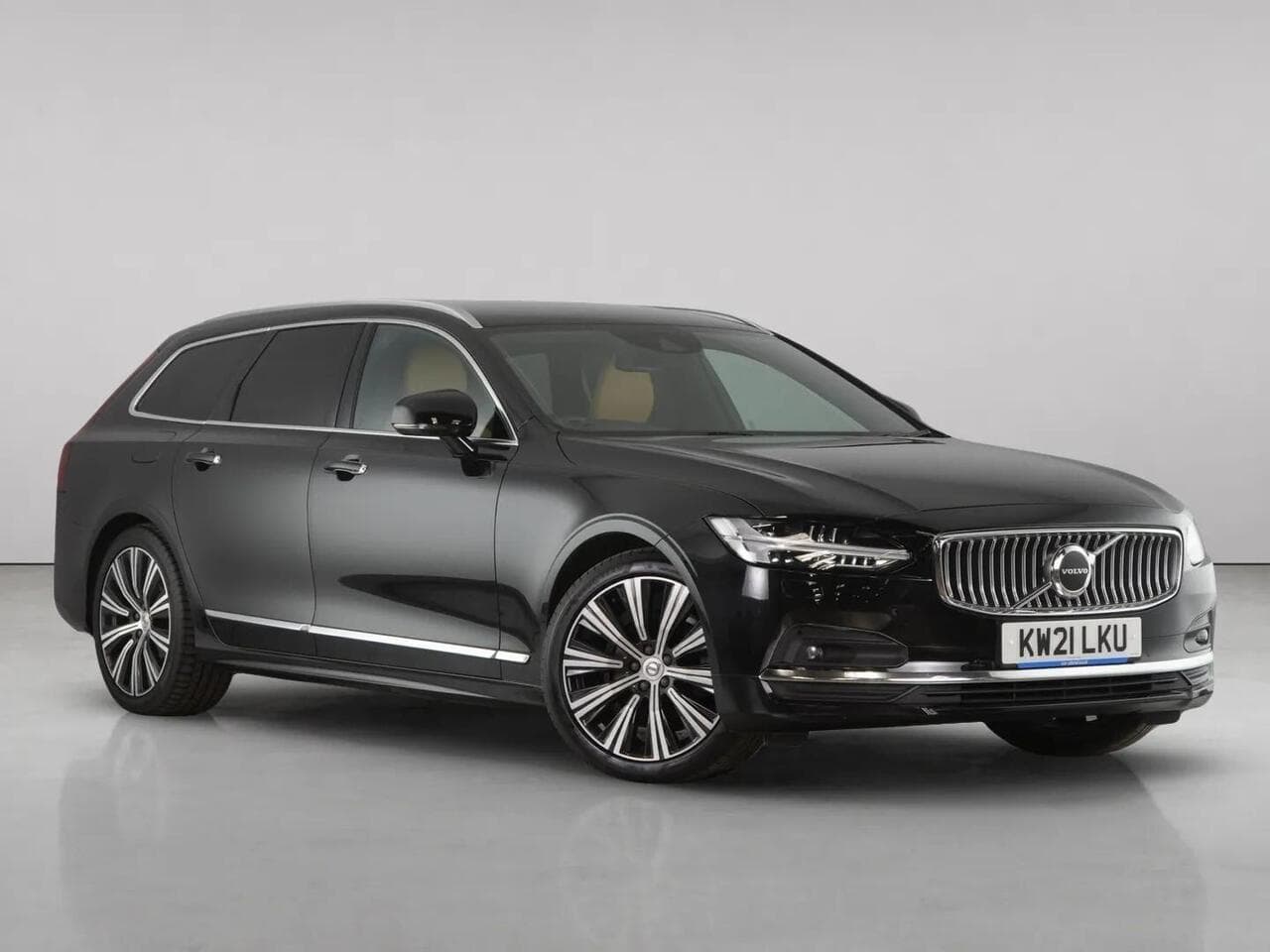 Volvo V90 - Volvo V90 2.0 B4 MHEV Inscription Estate 5dr Petrol Hybrid Auto Euro 6 (s/s) (197 ps)