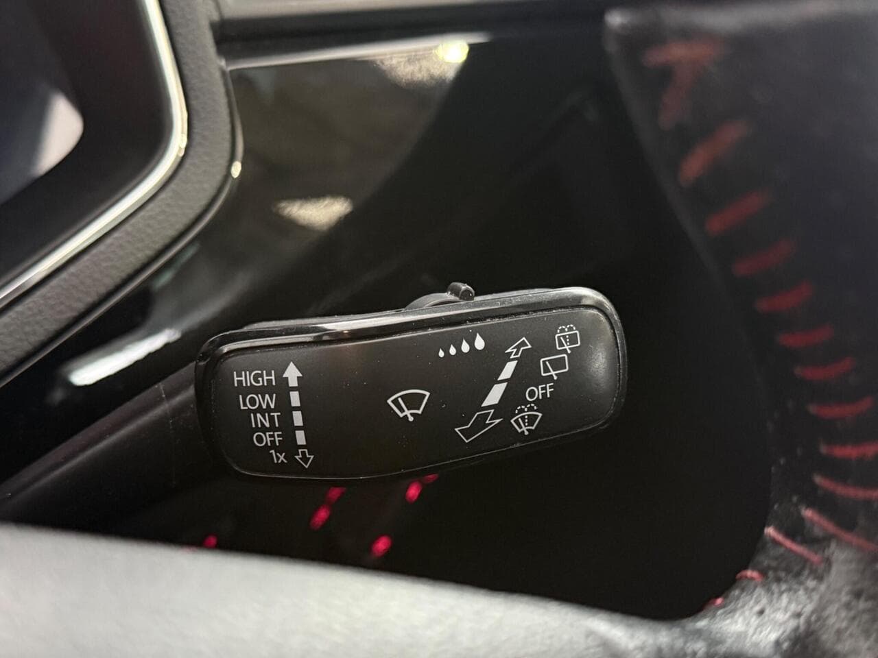 SEAT Ibiza thumbnail Misc Controls