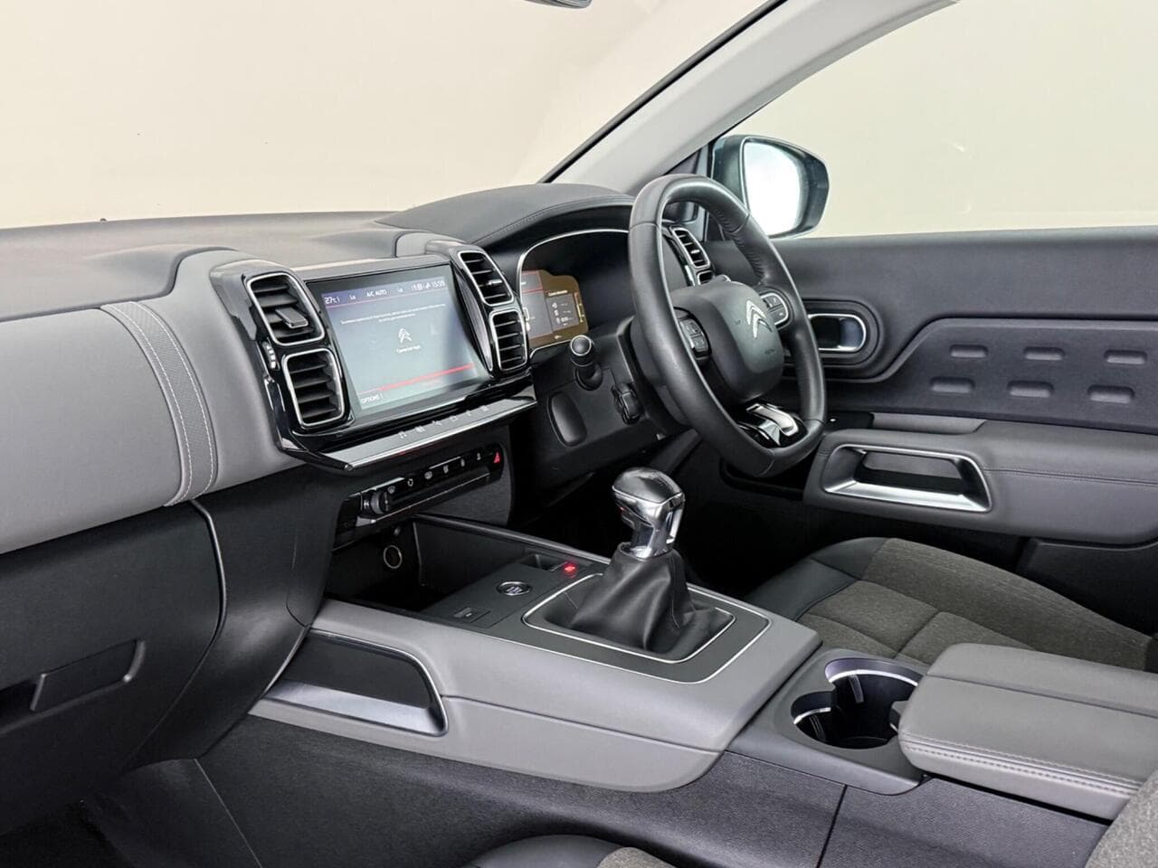 Citroen C5 Aircross thumbnail Interior Front