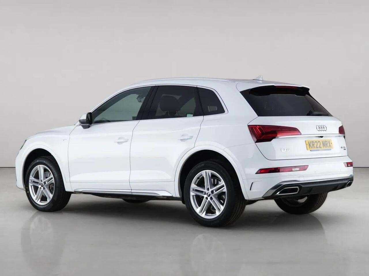 Audi Q5 thumbnail Rear Left